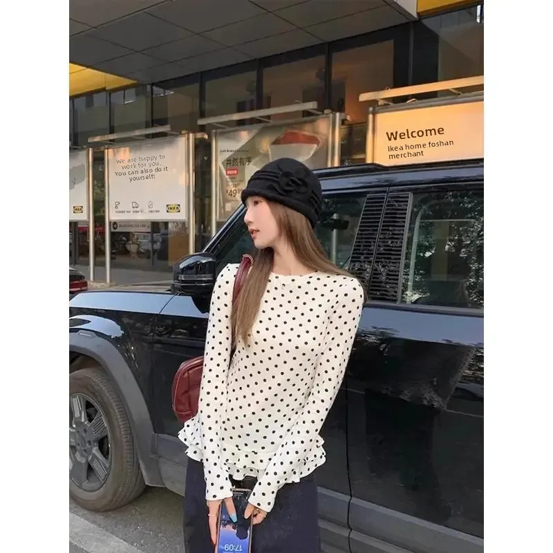 الأبيض البولكا نقطة المرأة تي شيرت تصميم قصير الإحساس الربيع الملابس الداخلية قاعدة قميص مياو سلسلة الكورية نمط الأزهار حافة أعلى #3