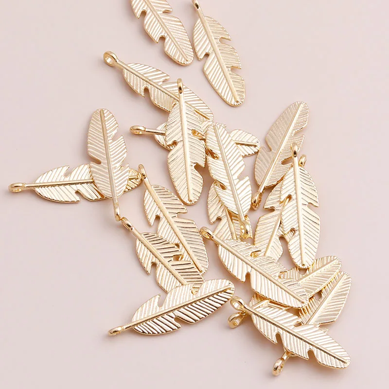 Leslie 20 Stück 27 x 7 mm goldfarbene Blatt-Anhänger, Feder-Charms für DIY-Armbänder, Halsketten, handgefertigten Schmuck, Zubehör – Detail 2