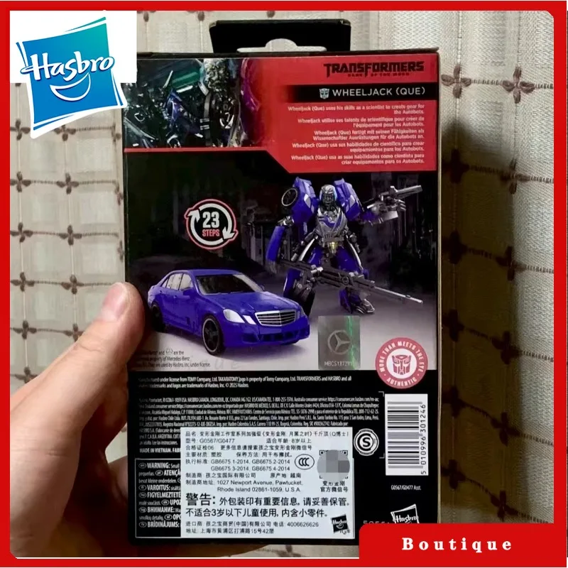 In stock Hasbro Transformers toysStudio Series Deluxe Class Wheeljack(QUE) Cybertron Autobots Action Figures Collectible Gifts