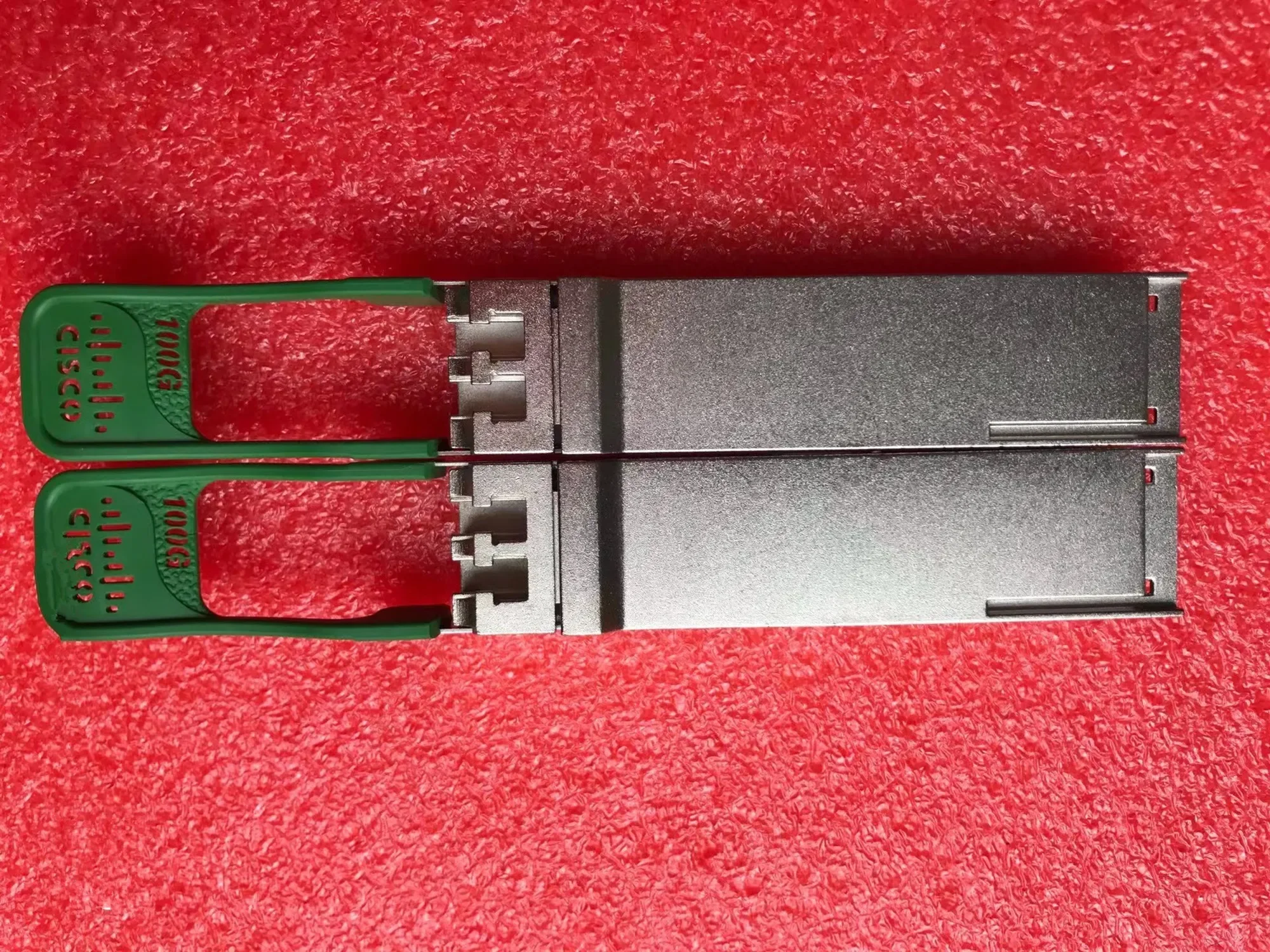 100G QSFP Fiber Switch QSFP-100G-CWDM4-S 100GBASE-CWDM4 QSFP28 1310nm 2km DOM Duplex LC SMF Optical Transceiver Module