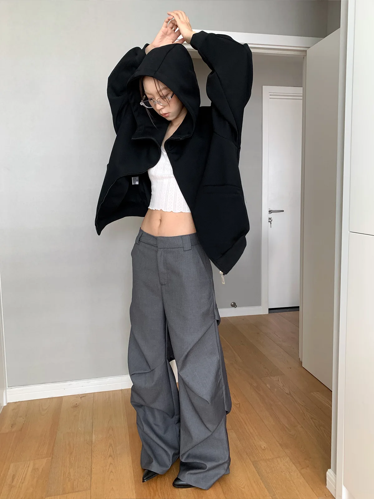 

Женское однотонное спортивное пальто на молнии с капюшоном в корейском стиле, свободный крой, весенне-осенний стиль, повседневный топ с высоким воротником