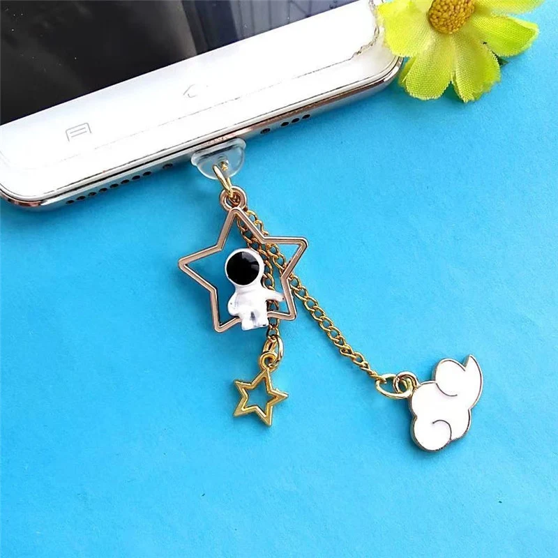 Astronaut Phone Dust Plug Charm Pendant Kawai Anti Dust Cap Charge Port Plug For iPhone Android Type C Dust Protection Stopper