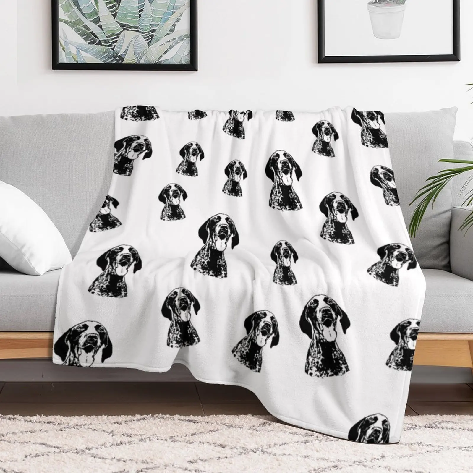 SPECIAL GIFTS FOR THE GERMAN SHORTHAIRED POINTER DOG LOVERS GIFTS FROM MONOFACES FOR 2021 Throw Blanket