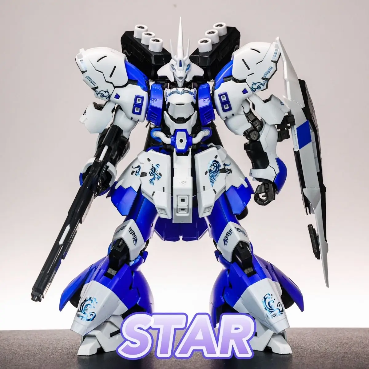新星モデル RG 1/144 MSN-0 サザビー コレクション版 組立モデルキット アクションフィギュア ロボット プラスチックモデルキット おもちゃ ギフト
