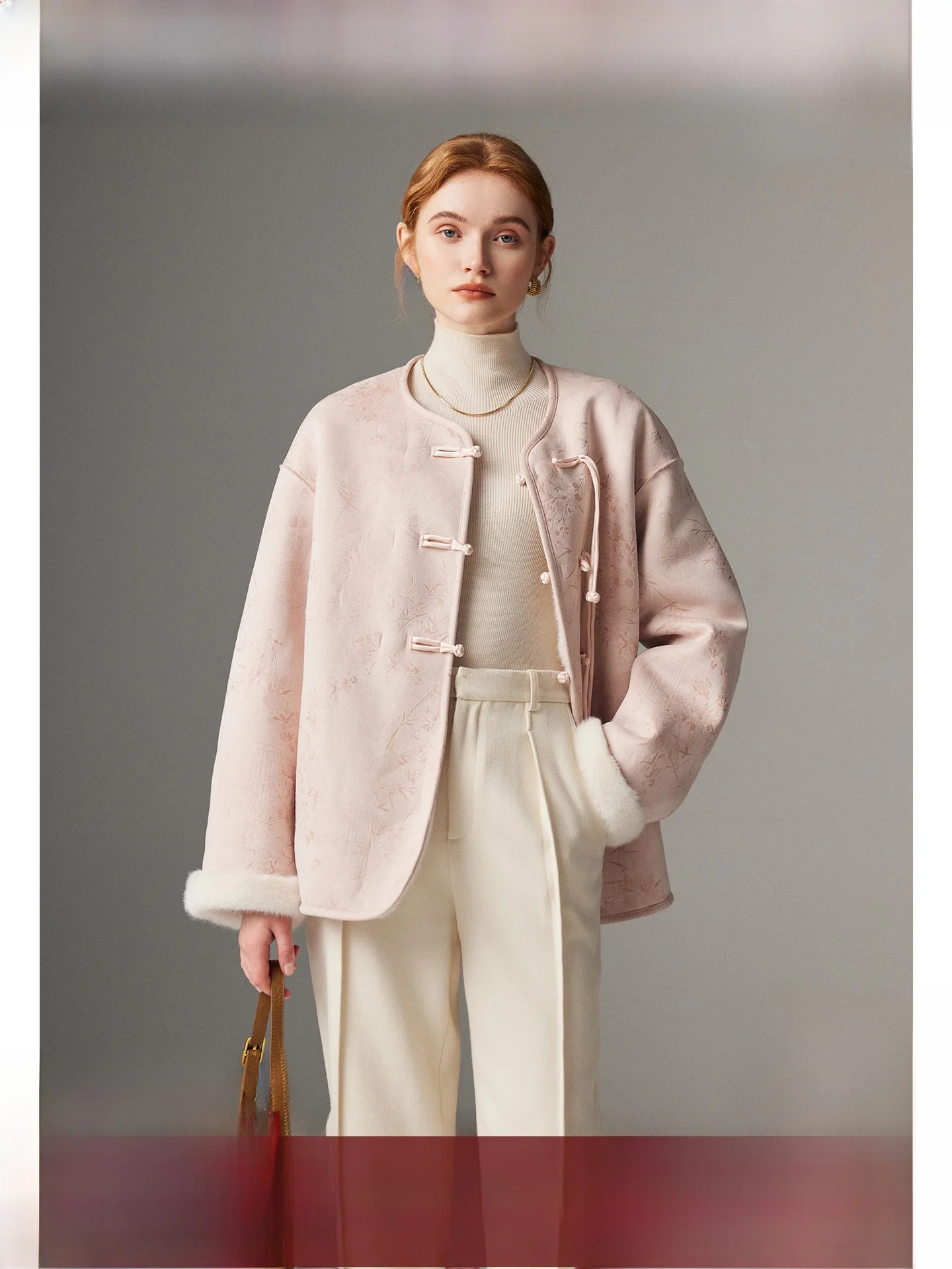 

Новая китайская двусторонняя куртка из меха и кожи для женщин, зимнее винтажное пальто с бахромой из золотистого норкового бархата