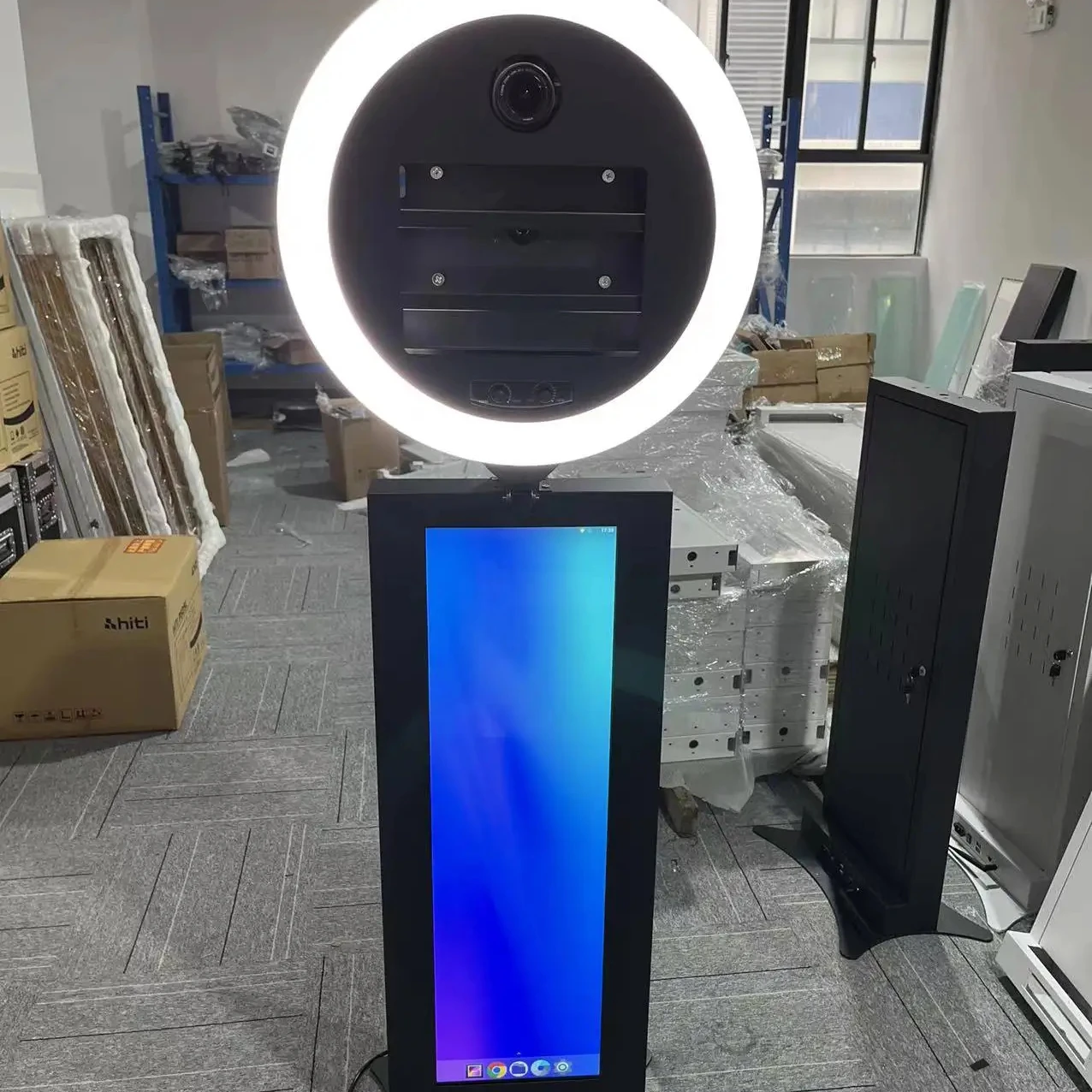 LCD Display 37inch ipad Booth with DSLR Camera Holder with RGB Led Light