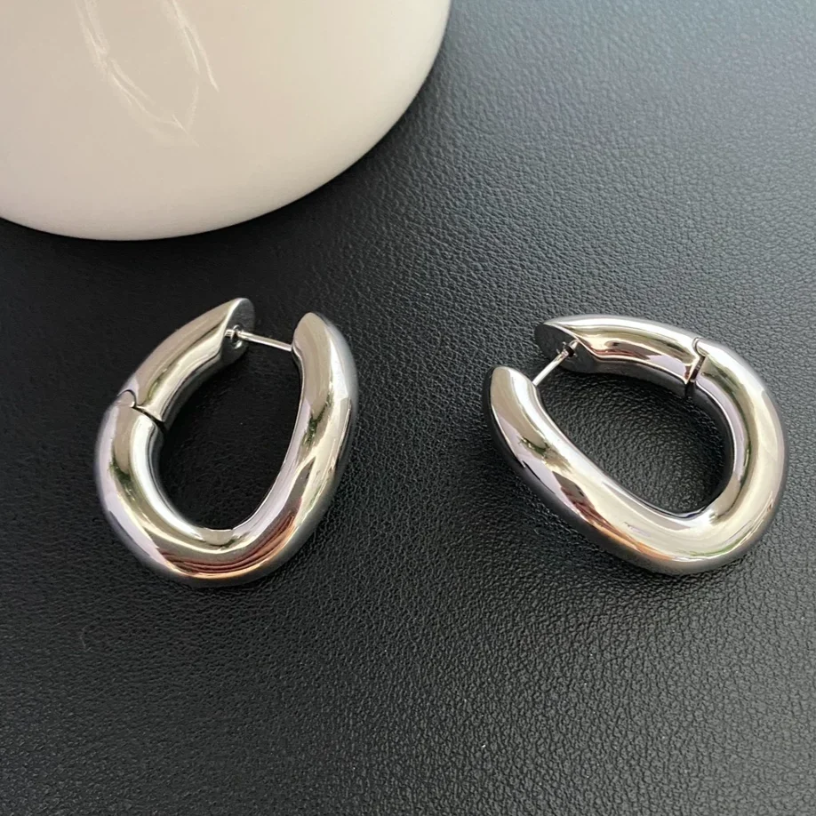 

Europe Designer Gold Silver Oval Charm Earrings Women Luxury Jewelry Party Trend