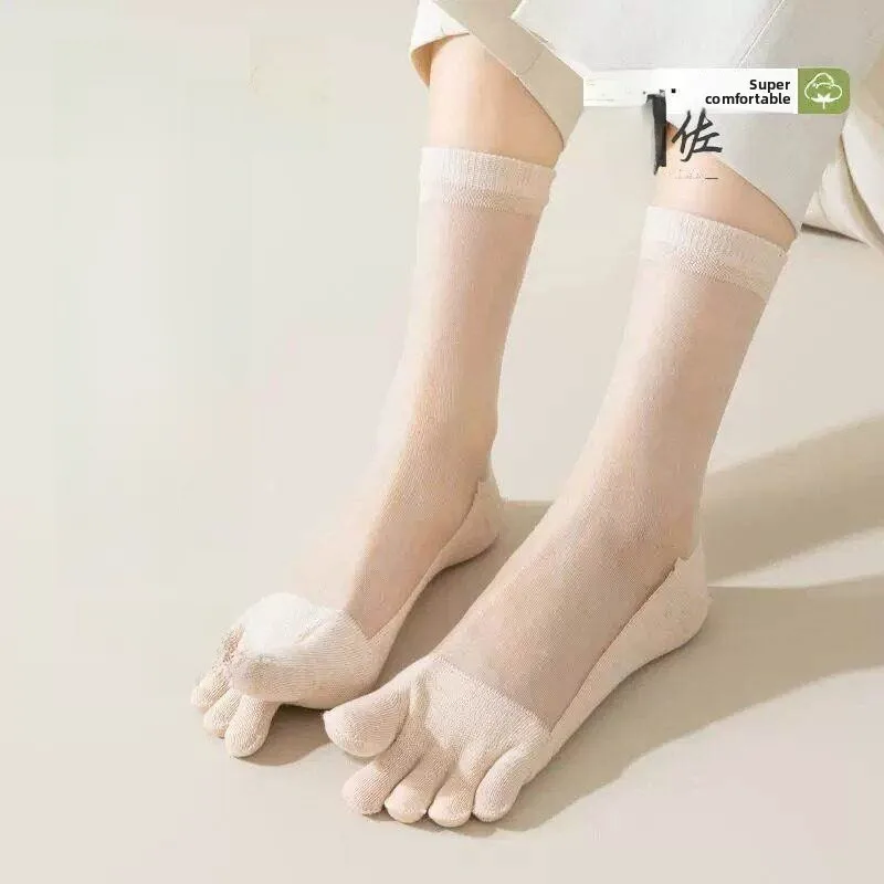 Ladies Cotton Bottomed Thin Medium Tube Breathable Seamless Summer Socks Ultra Thin Absorbent Transparent Short Cotton Socks