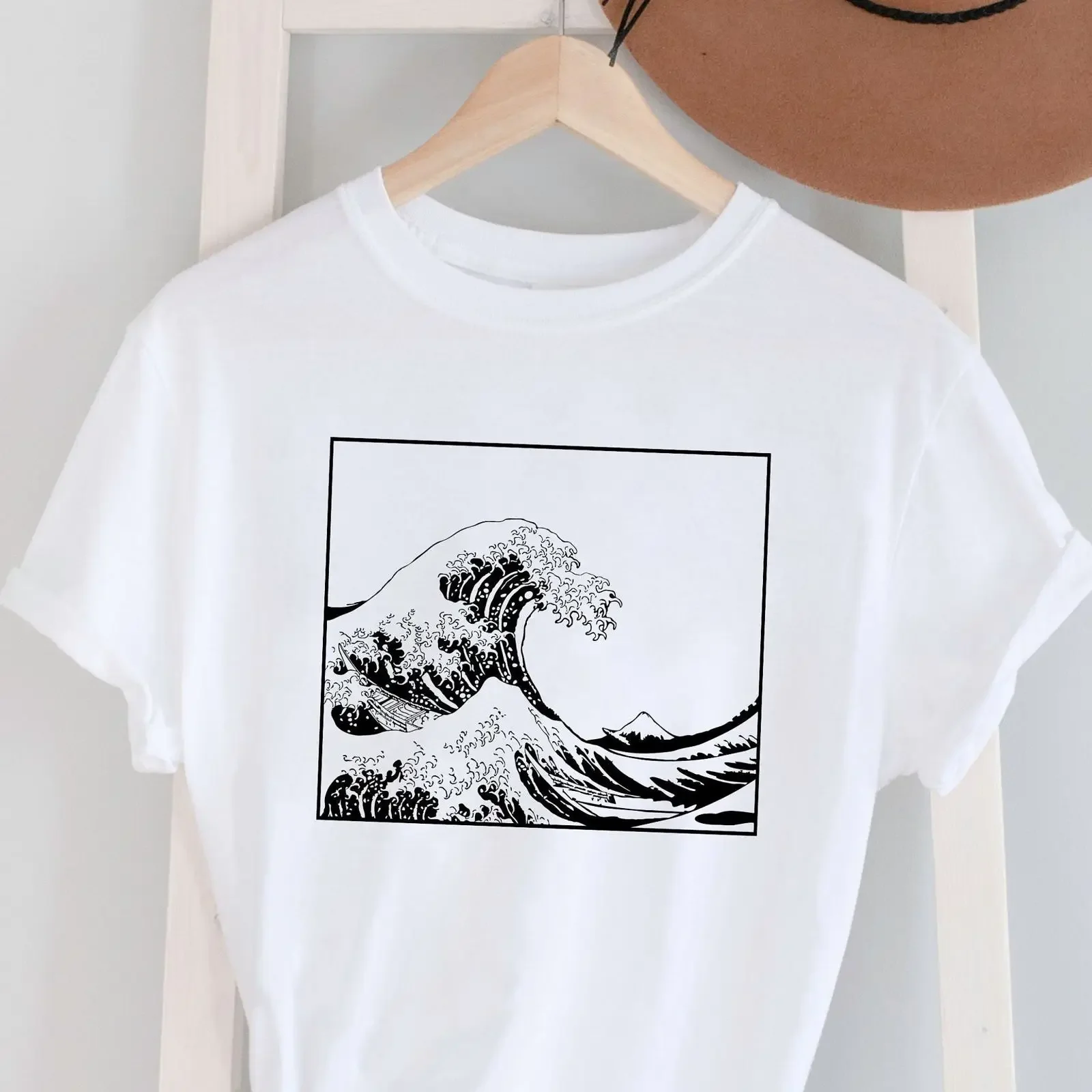 Great Wave off Kanagawa T Shirt Ukiyoe Hokusai Japanese Art Casual for Lover Travel Souvenir vintage Washed Versatile Slightly