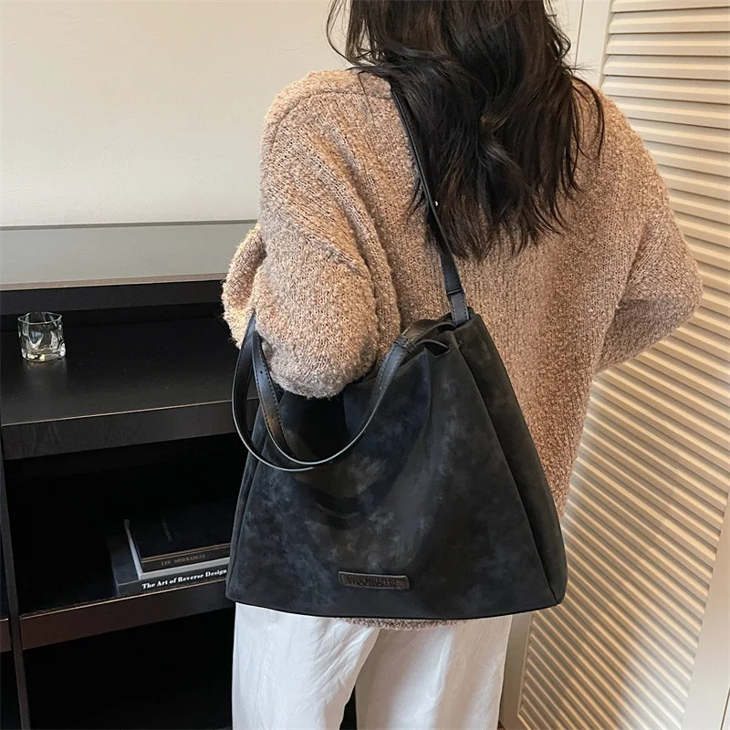 

2025 Niche Underarm Bag, Minimalist Shoulder Purse for College Vintage Commuter Bag for Women Retro Tote Elegant Student Bag​
