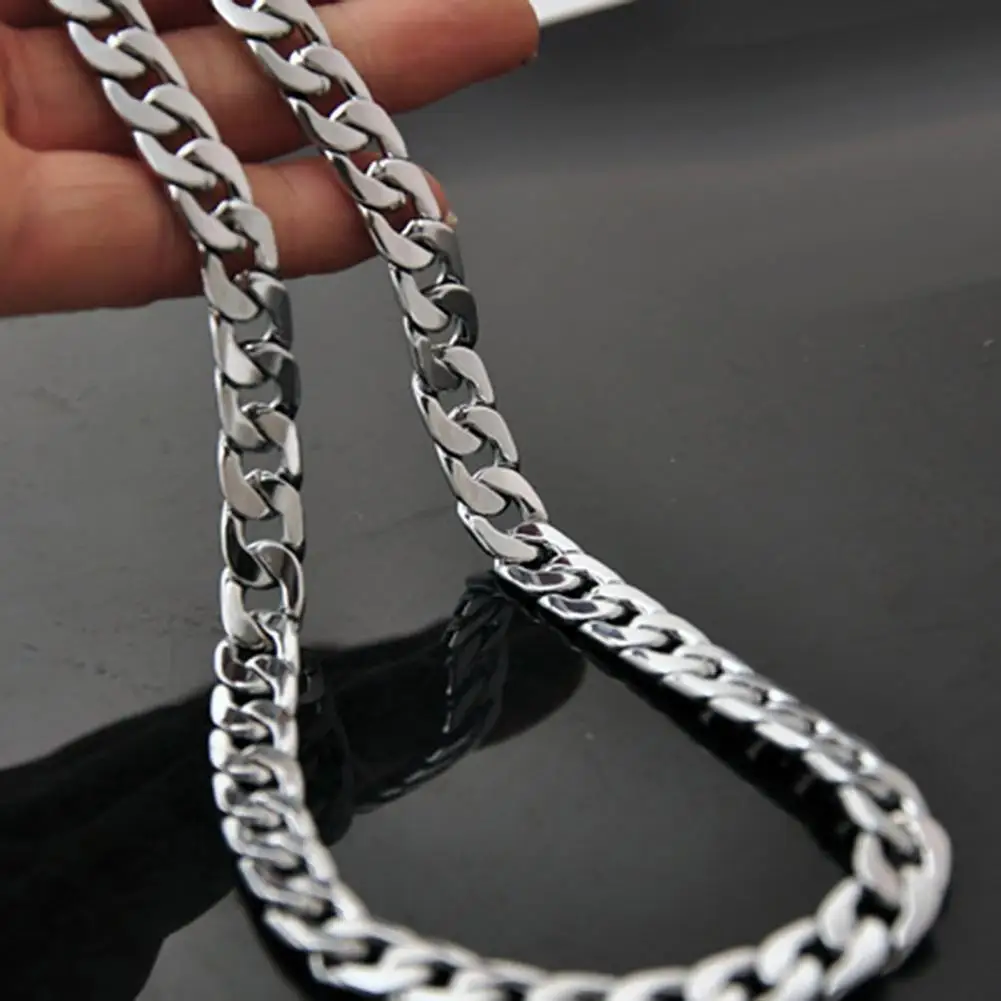 Chain Necklace for Men Fashion Twist Oblate Wide Chain Necklace Gift Jewelry Accessories for Daily Life Club Chain Chokers