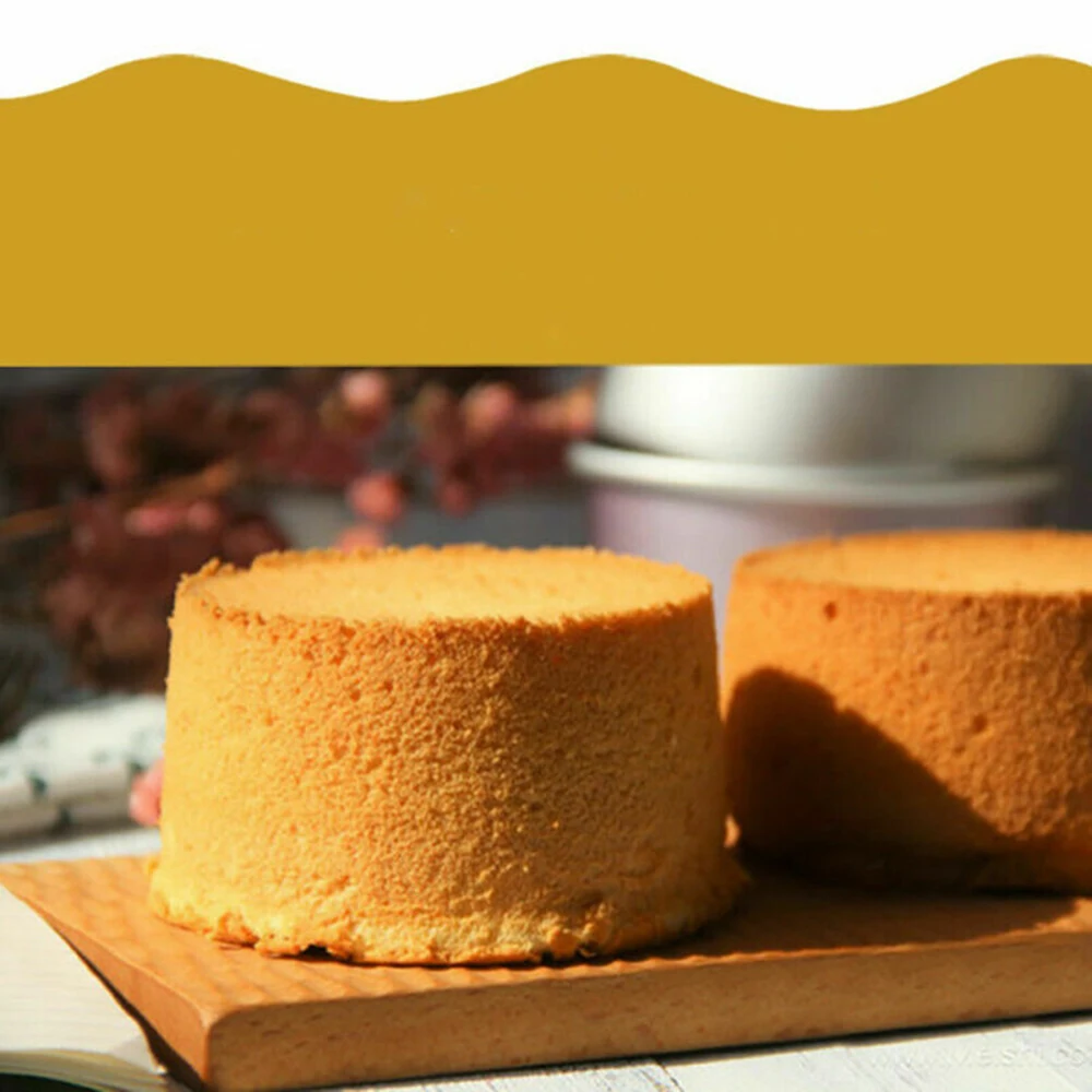 Carbon Steel Inch Round Cake Tin with Removable Bottom and Secure Metal Clip for Consistent Baking and Smooth Cake Ejection