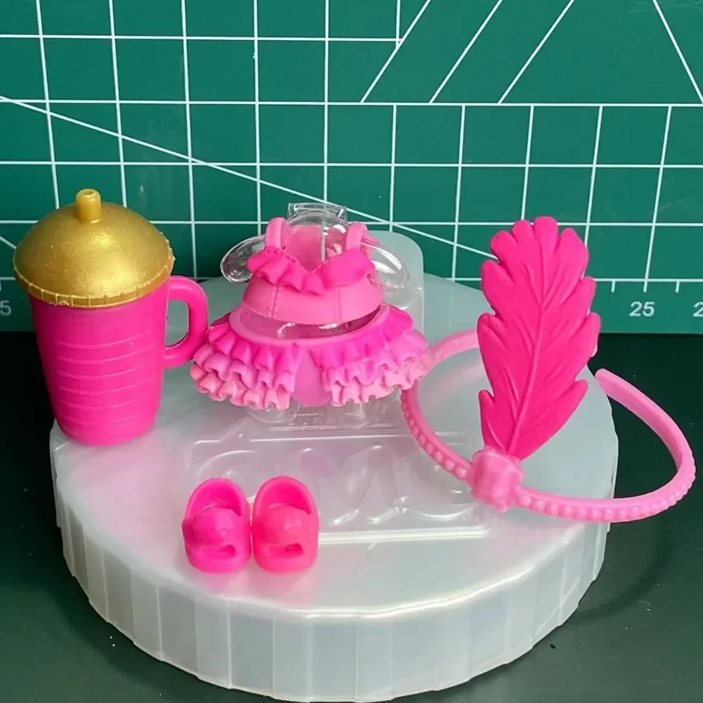 LOL doll accessories set doll doll DIY accessories including doll clothes, shoes, glasses, milk bottle accessories