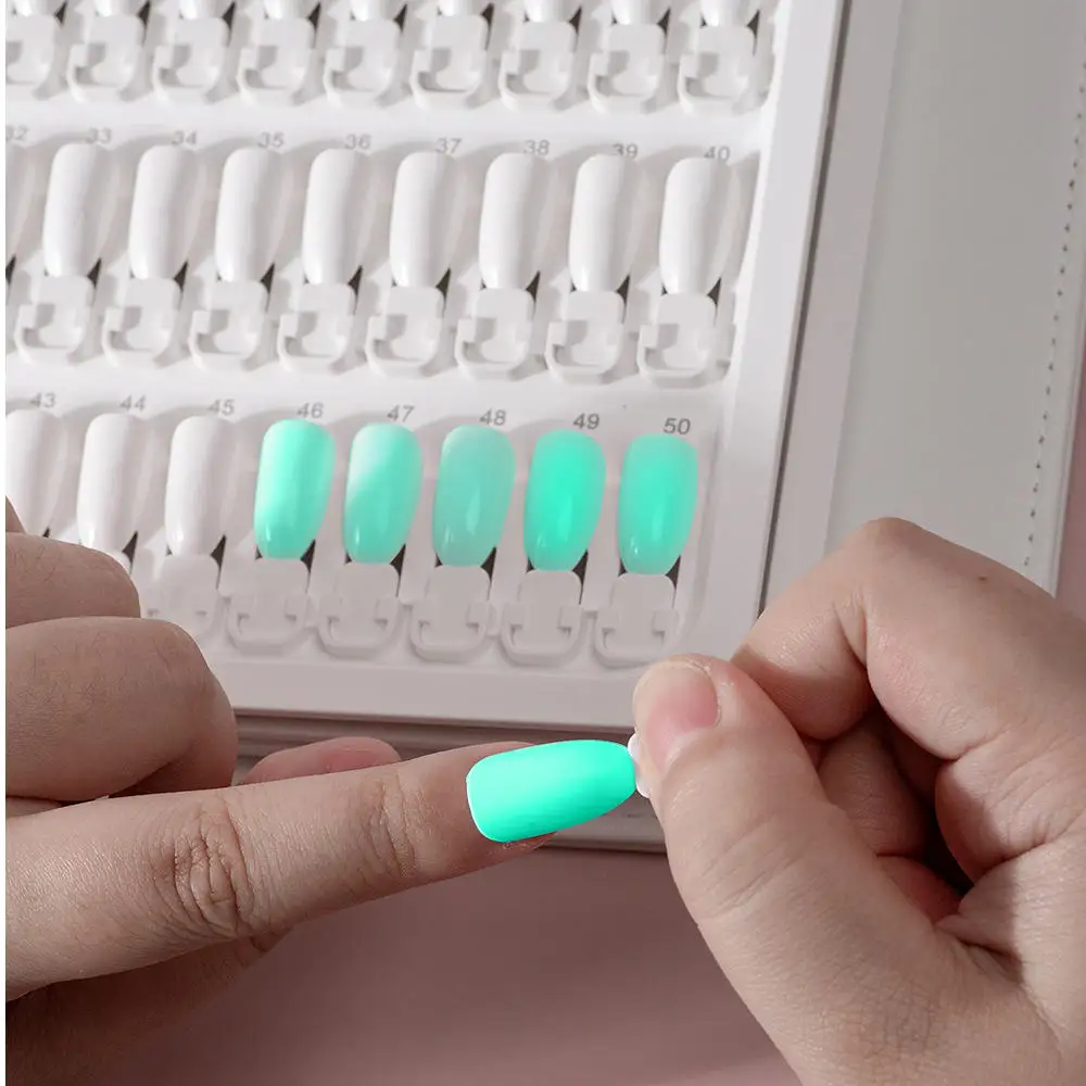 150-Farben-Displayboard für Nageldesign mit austauschbaren weißen und transparenten Nagelspitzen, die an Ort und Stelle bleiben, Nagellack-Displaybuch, Aufbewahrungs- und Präsentationsbuch für Nagelstudios, mehrfarbiges Kartenbuch – Detail 9
