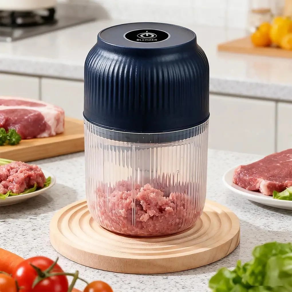 1pcs Electric Garlic Chopper, 4 Sharp Blades，Portable Veggie Chopper, 300ML Garlic Grinder Masher Onion Chopper, Blender to Vegetable, Cordless Food Processor for Ginger, Chili, Fruit, Meat, Spices, Beans, etc