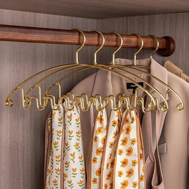 New Wave Shaped Clothes Hangers Multifunctional Scarves Hanging Storage Rack Light-Weight Luxury Gold Coat Hanger Organizer 5pcs