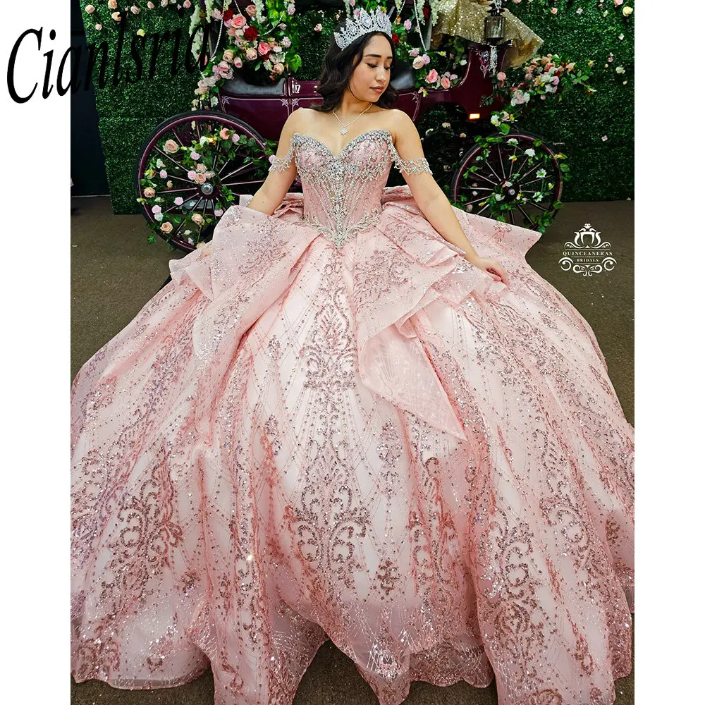 

Розовое роскошное бальное платье для квинсеаньеры с бисером, стразами, блестками и бантом для дня рождения (15 лет) и свадьбы