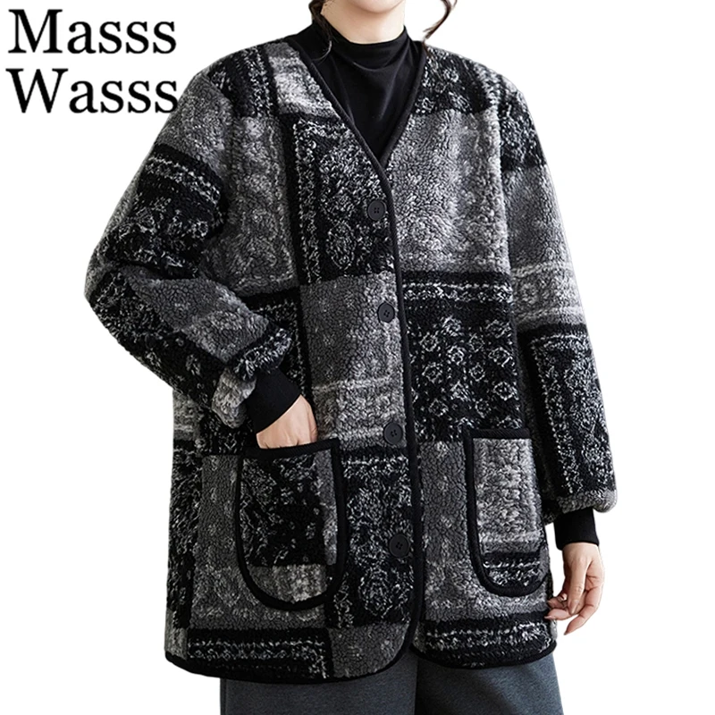 معاطف من الفرو على الموضة الصينية للشتاء من Mass Wass سترات نسائية عتيقة فضفاضة غير رسمية دافئة للسيدات 2025 ملابس خارجية كلاسيكية مرقعة #1