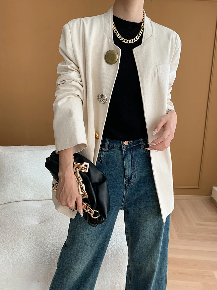 [EAM] Beige Textured Button Big Size Elegant Jacket New Stand Collar Long Sleeve Women Coat Fashion Spring Autumn 2024 1DH6700