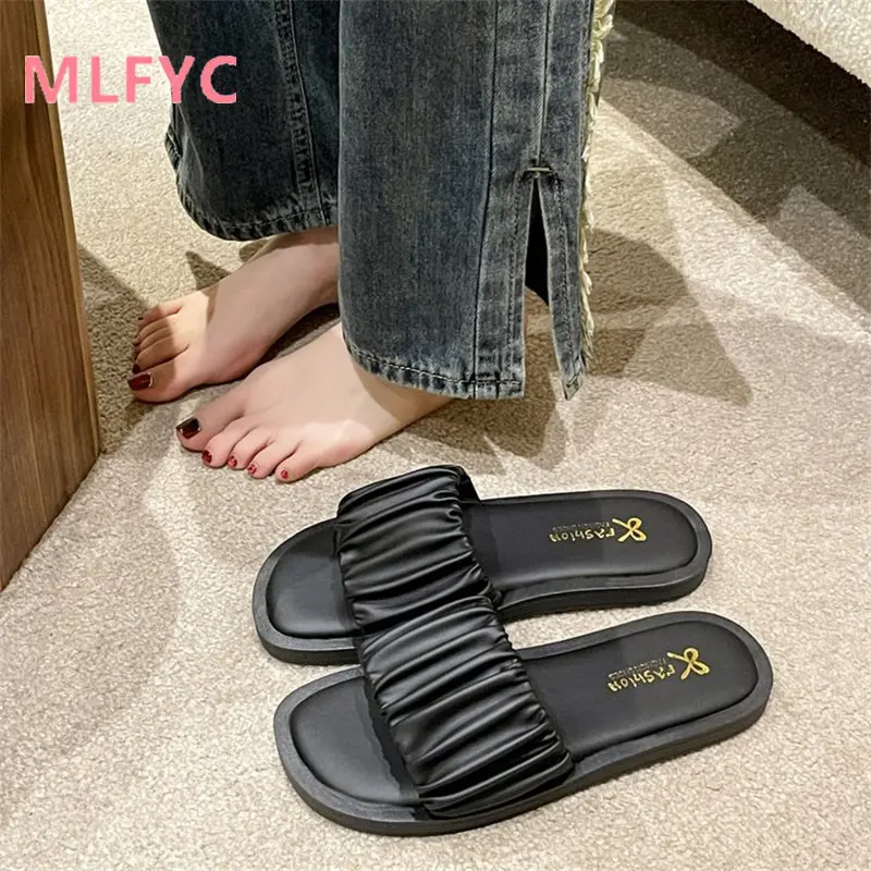 Women's slippers 2023 summer new pleated flat bottoms are versatile and wear soft soled sandals