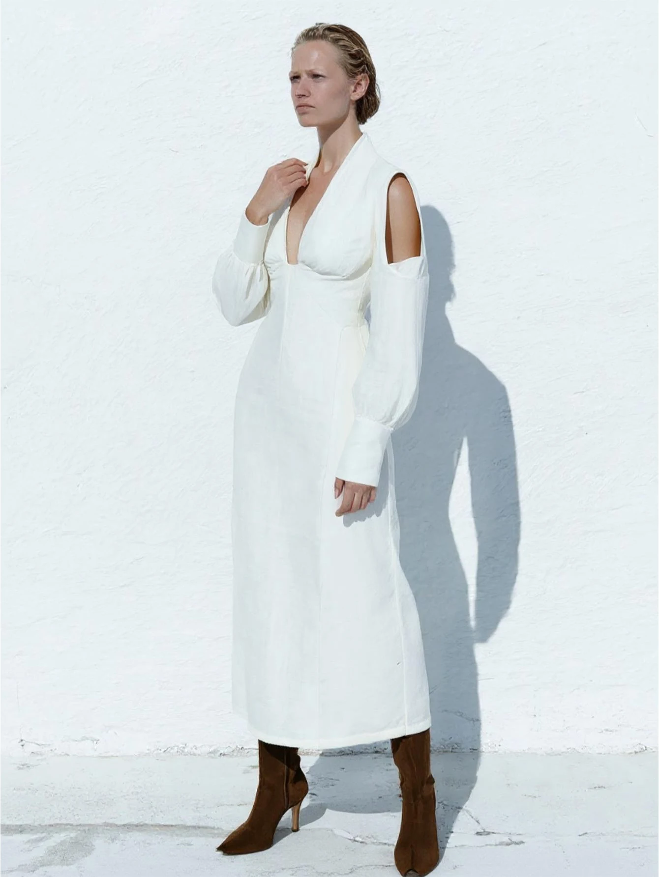 Lange damesjurk, sexy chique uitgesneden pofmouwen, diepe hals, midi-sla-afwerking, zomer-herfstjurk