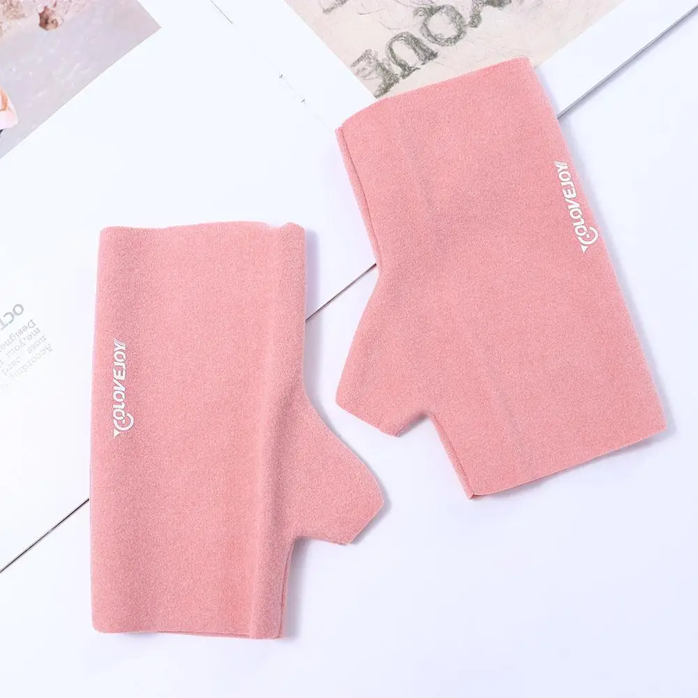 قماش شتوي نسائي رقيق بلون سادة قفازات نسائية خارجية بدون أصابع قفازات دافئة نصف إصبع #2