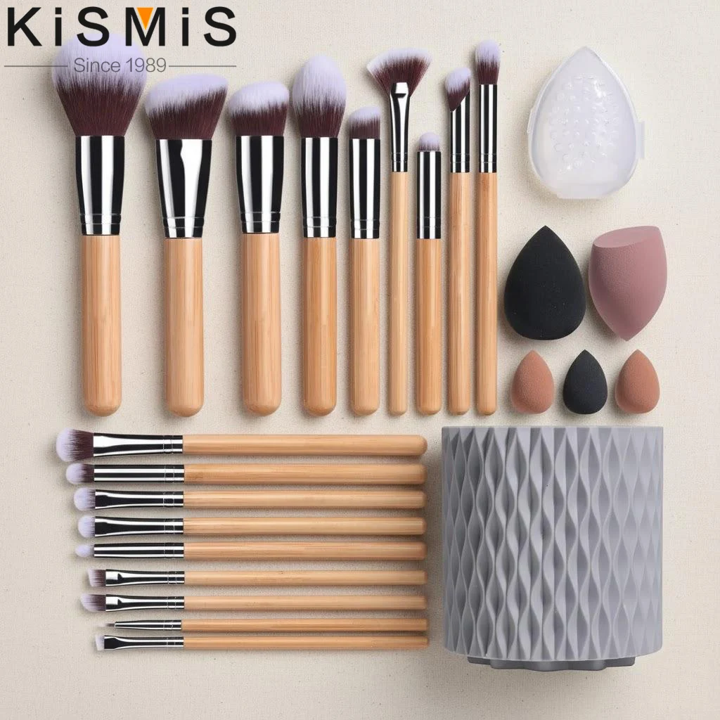 

Набор из 18 кистей для макияжа и спонжей-яиц с вращающимся органайзером для теней, тональной основы, консилера и румян