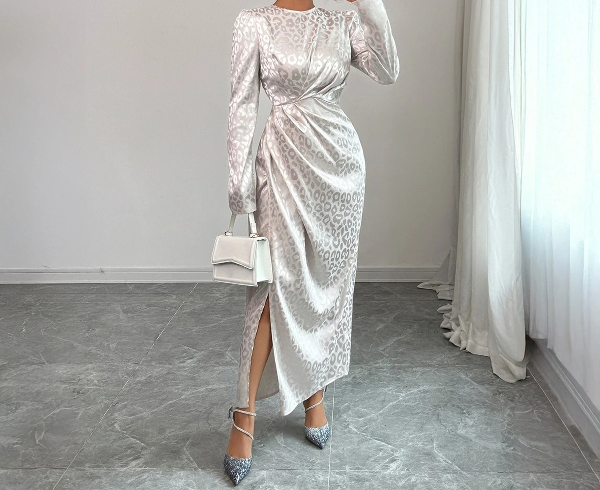 

Elegant Temperament Versatile Long Sleeved Dress Women's Dress Autumn/winter 2025