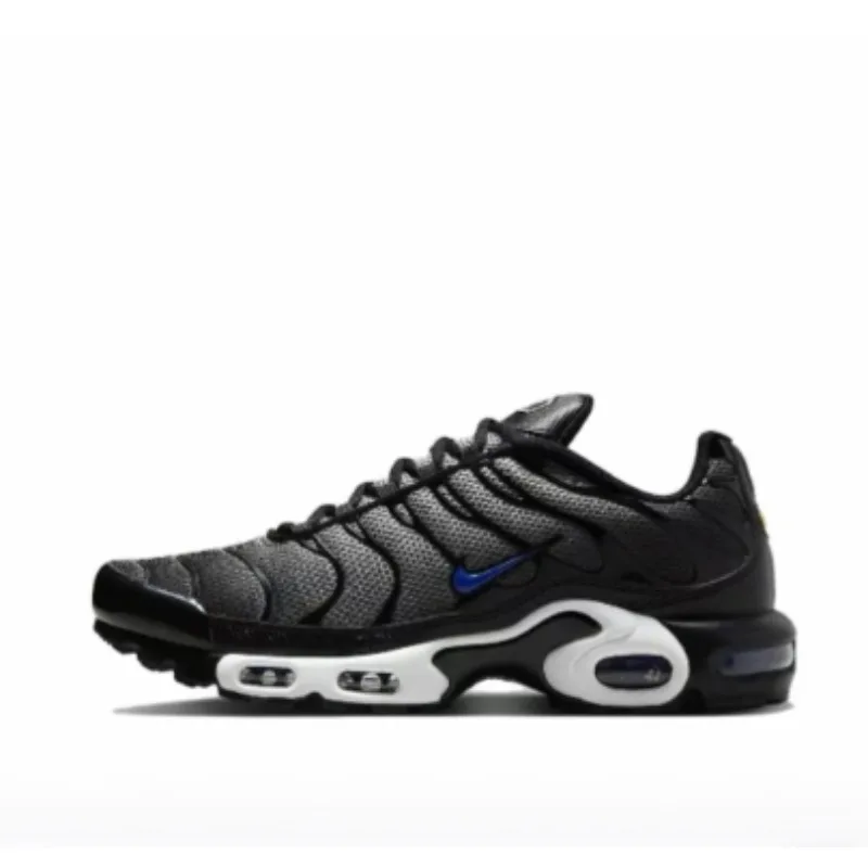 

НОВЫЕ мужские туфли Nike Air Max Plus TN — полностью черные удобные круглые носки — мягкая поддержка и нескользящая подошва HM0709-100