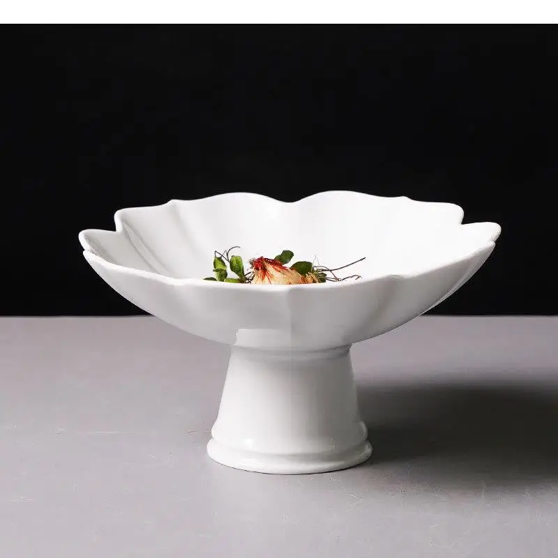 

Керамическая тарелка неправильной формы на высокой ножке для закусок и десертов, поднос для фруктов и выпечки, простая домашняя однотонная подставка для торта, обеденные тарелки