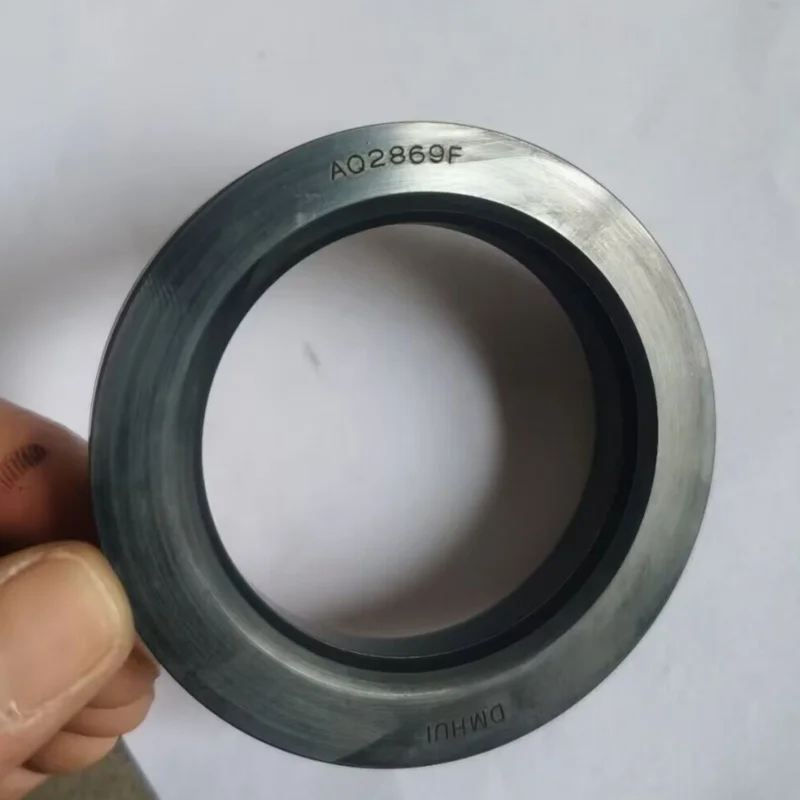 AQ2869F NBR QLFY 50*72*10/17mmW9501-63000 Tractor M7040 Front Drive Shaft Oil Seal ISO 9001:200