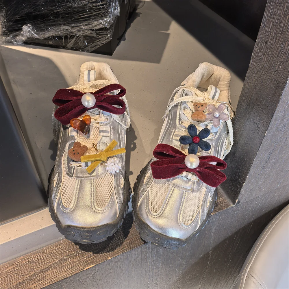 【مجموعة واحدة】سحر للأحذية الرياضية وزخارف الأحذية والمجوهرات وإكسسوارات Balletcore y2k وحلي متدلية للأحذية على الطراز الكوري