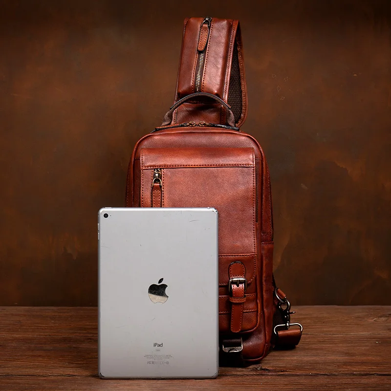 Hand-tanned leather chest bag casual retro messenger bag leather shoulder bag for men and women
