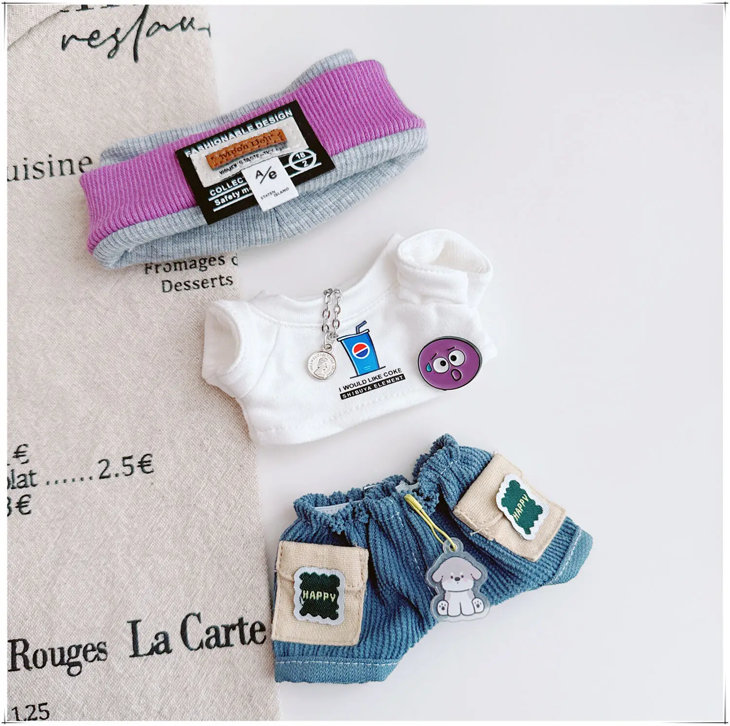 Conjunto de traje de estilo moderno para muñecas Labubu de 17cm, camiseta informal y pantalones vaqueros con accesorios, ropa para muñecas elegante