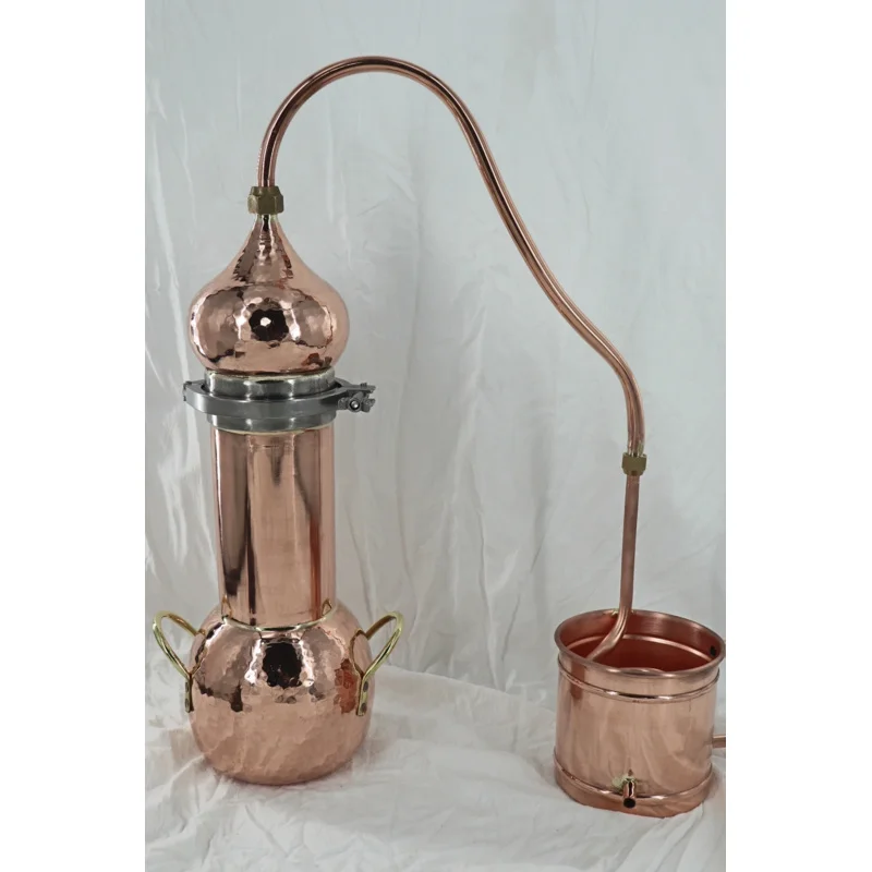 

Copper Still For Home Use; Small, Ancient Distillation Device With 2 Liters; Water Pump And Pipe Included.