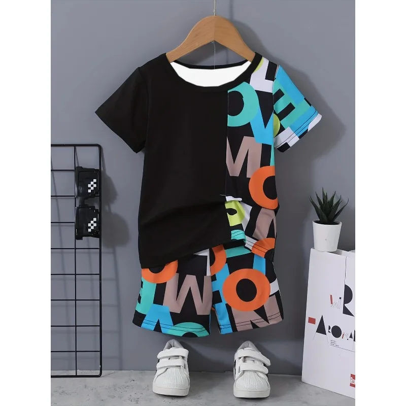 

2025 Boys' Fashion 3D Printed Splicing Black Casual Set Multi Functional Outdoor Sports T-shirt Shorts