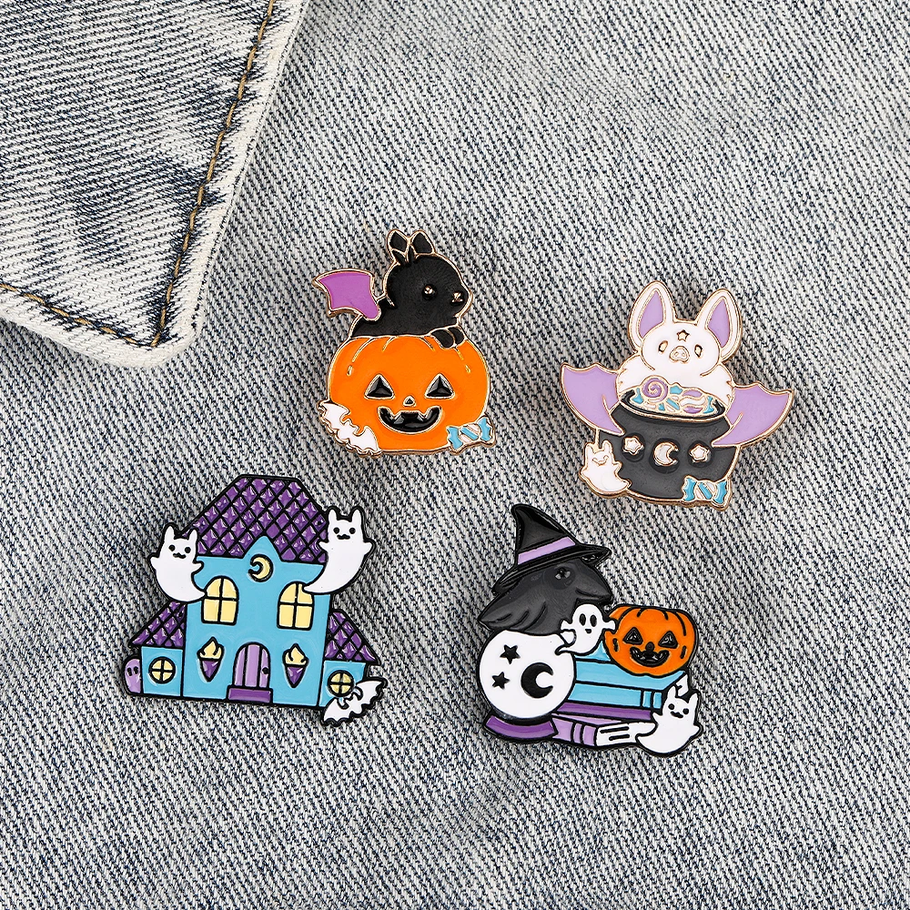 Halloween Hard Enamel Pins Ghost Faced Pumpkin Haunted House Bat Brooches For Bag Backpack Jacket Jewelry Festival Gift