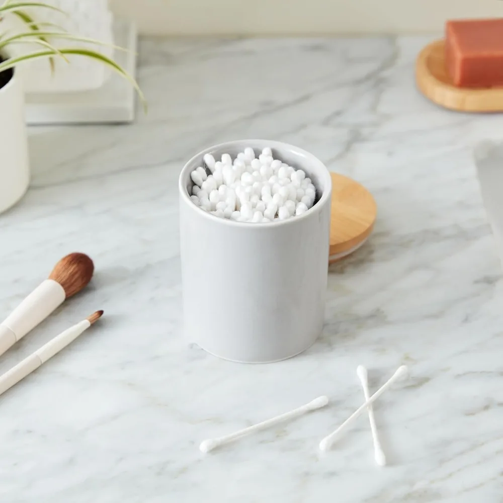 Basics Tamponi di cotone per l'igiene personale e la cura del bambino, 2000 pezzi, confezione da 4 da 500 pezzi