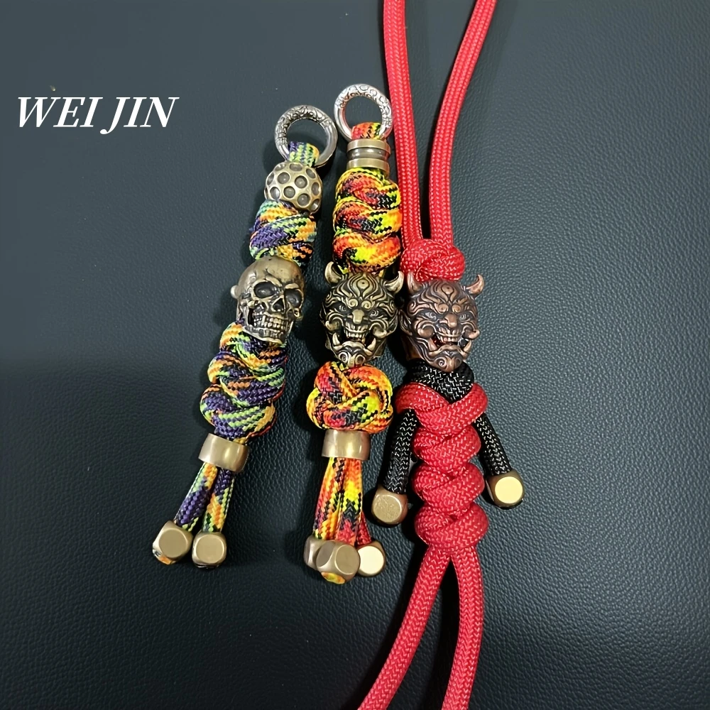 

Retro keychain Handmade Hand knitting Car Brass Key Ring,Skull Spirit Mask Statue, Outdoor Backpack Pendant Men Small Trinket