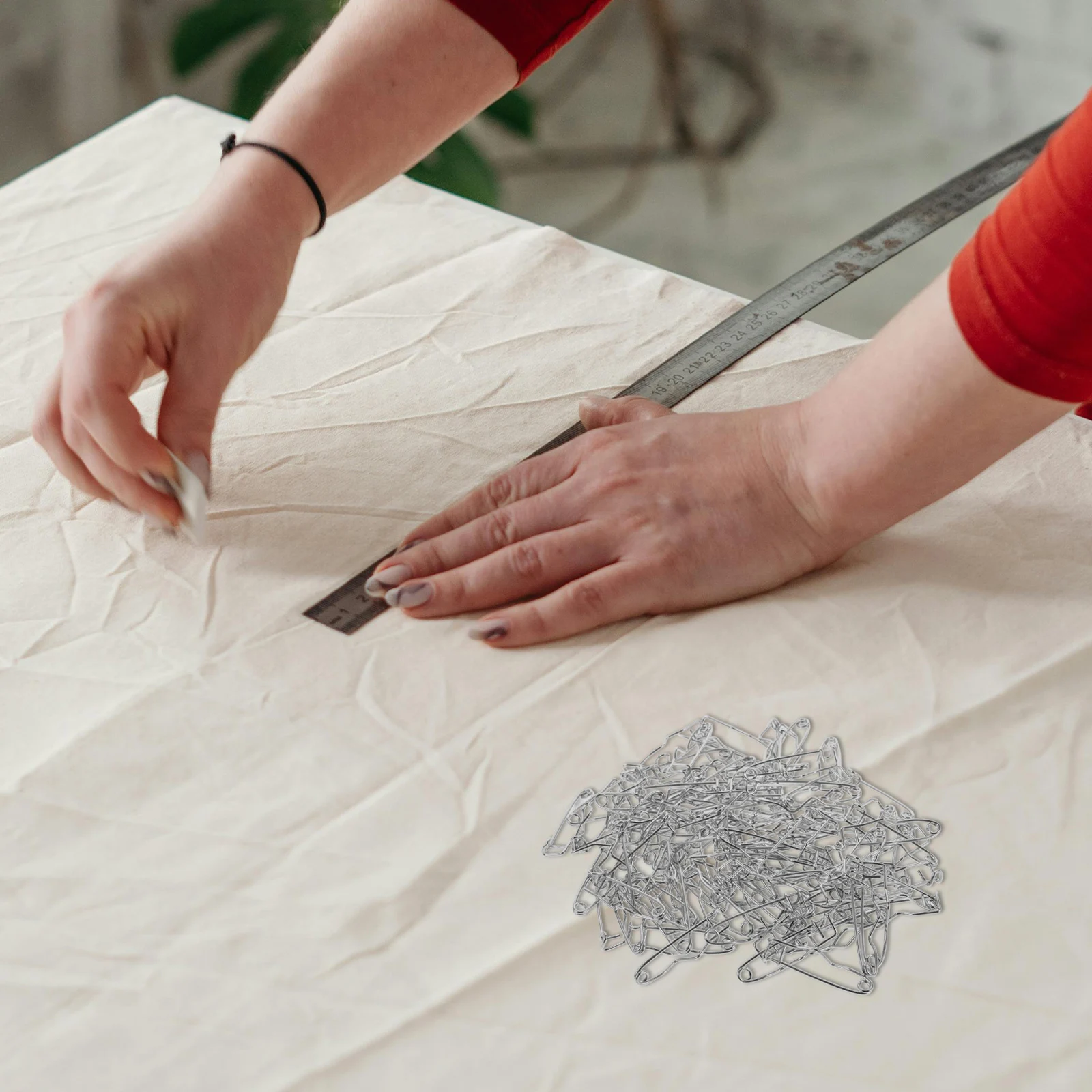 

100Pcs Curved Safety Pin Metal Multipurpose Rustproof for Sewing Quilting Basting Cloth Fixing Safety Pin DIY Accessories