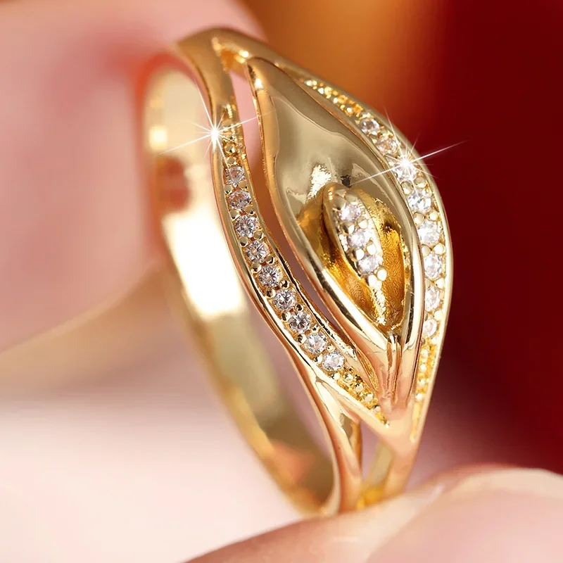 Exquisite Luxury Golden Plated Ring For Women Flower Leaf Shape With Cubic Zircon Embedded Ring Simple Fashion Jewelry