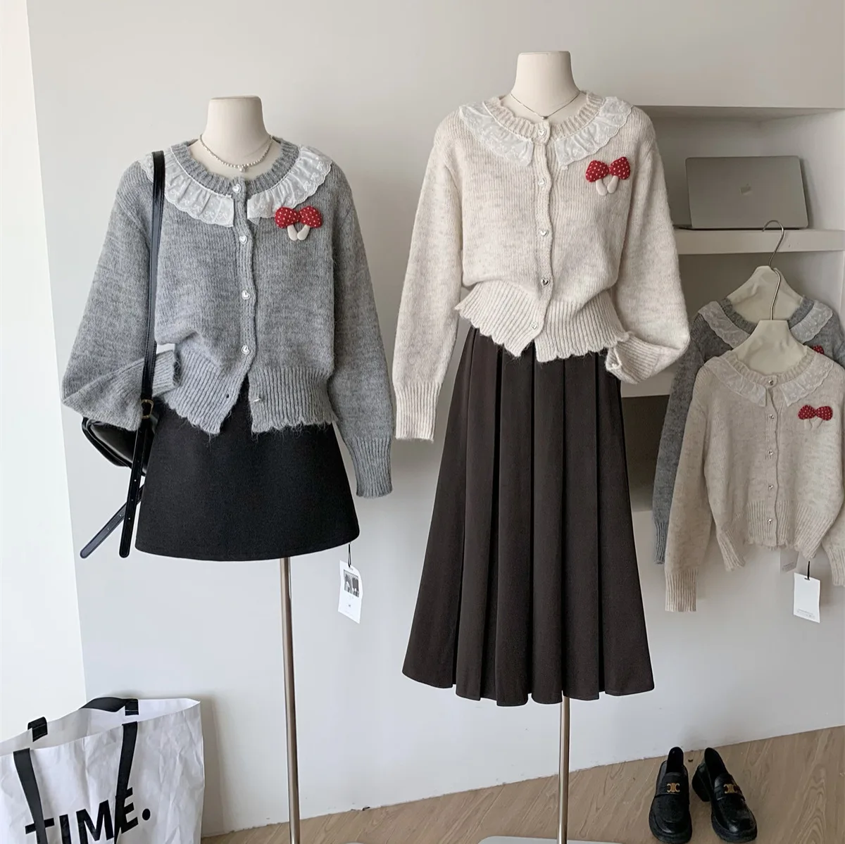 

Корейский милый кружевной свитер с маленьким бантом, женский вязаный кардиган, зима 2024, новый стиль