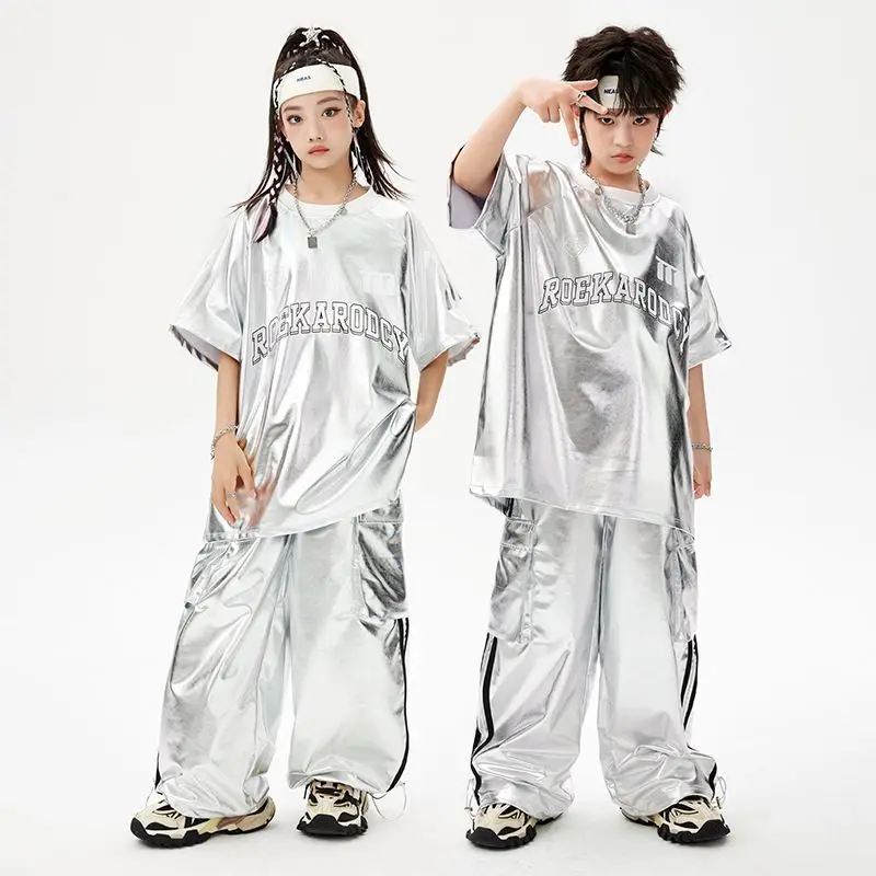 Meninos prata hip hop camiseta meninas dança de rua k-pop calças de carga conjunto de roupas de couro do plutônio criança brilhante streetwear crianças jazz traje
