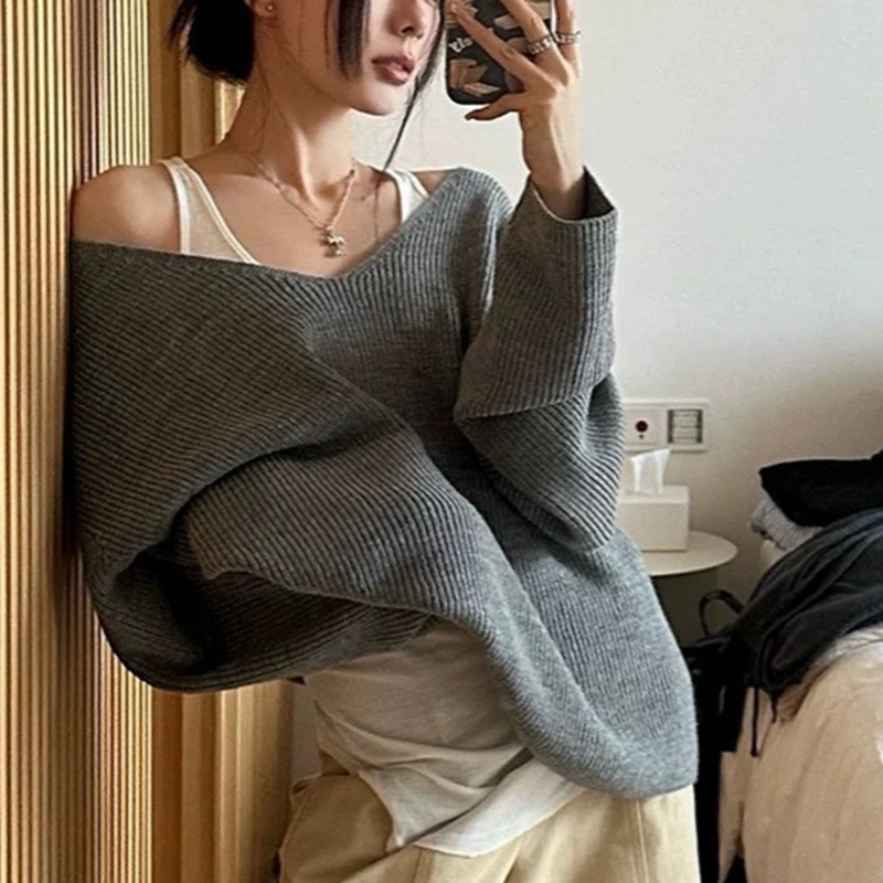 

European Style 2025 New Arrival Autumn Women Loose Casual V-neck Long Sleeve Pullover Soft Slight Strech Knitted Sweater Y02