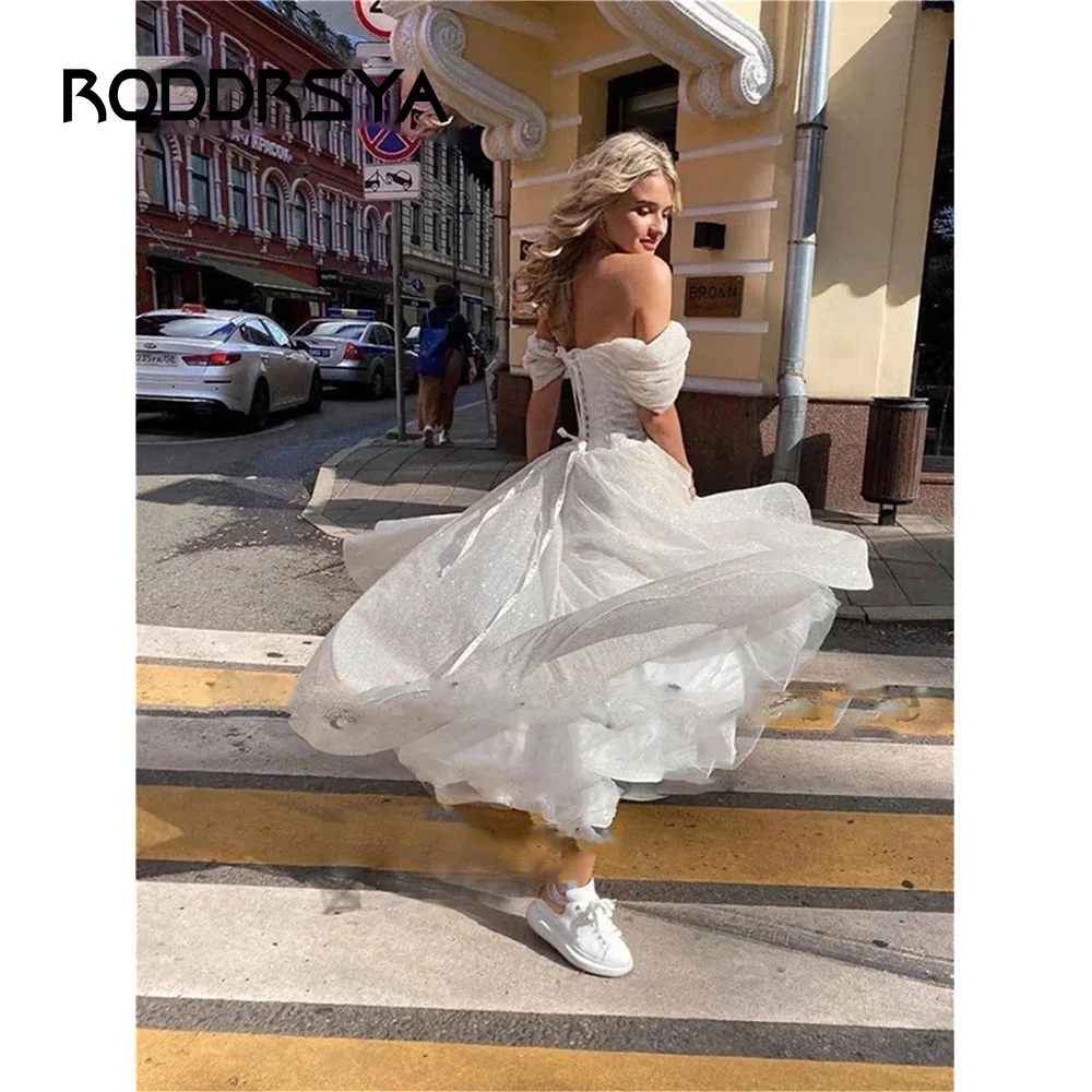 RODDRSYA Bohemian Wedding Vestidos Boho Fora Do Ombro Mangas Curtas Voltar Lace Up Vestidos De Noiva A Linha Espartilho Robes Noiva 2023 Boêmia vestido de noiva Boêmia ombros com mangas curtas atrás com um vestido de n