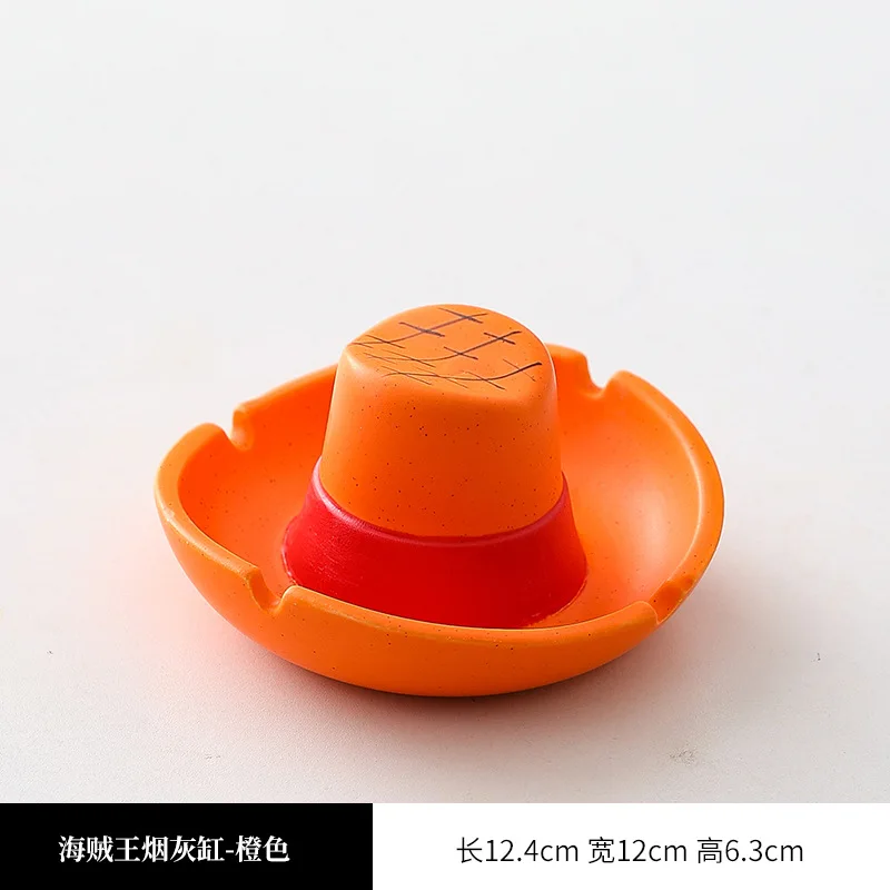 Cendriers une pièce Anime bureau voiture cendriers créatifs Luffy dessin animé ornements de bureau cadeau pour petit ami cendrier en céramique