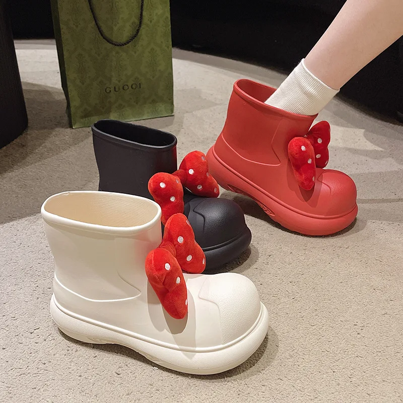 

MINISO 2024 New Disney Girl Heart Bow Big Head Short Boots Kawaii Women'S Tall Rain Boots Wearing Student Red Boots Outside Gift