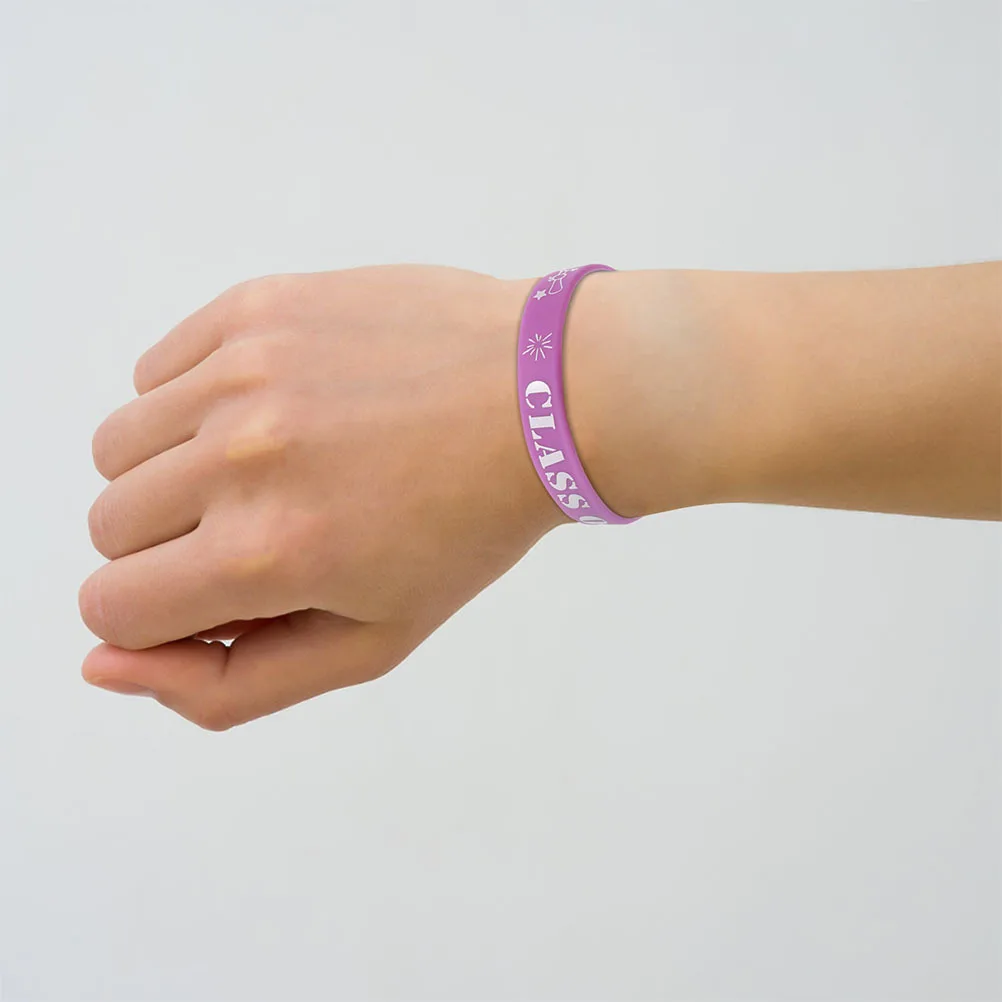 

20Pcs Graduation Silicone Bracelets Stylish Design Comfortable Material Adjustable Fit Two Color Options Graduation Accessories