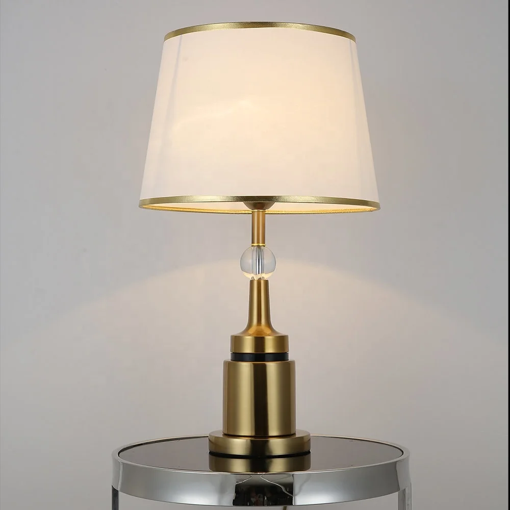 Hot sales Luxury Morden Style Iron and Fabric Bedroom, Living room Table lamp