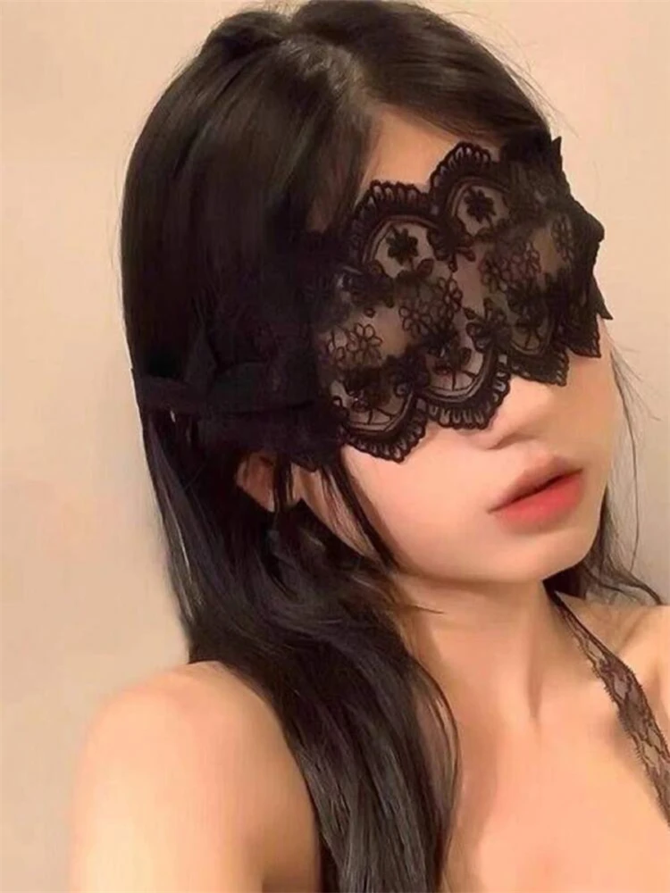 1pc Black Lace Eye Mask Blindfold & Semi-Transparent Veil Patterned With Random Lace, Sexy Lingerie Accessory Temptation BDSM